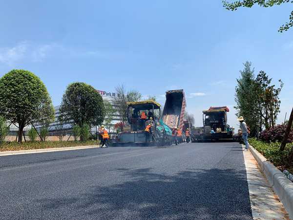 長沙太空金路橋材料有限公司,雙鋼輪壓路機,福格勒瀝青攤鋪機,AC系列,AF系列,SBS系列