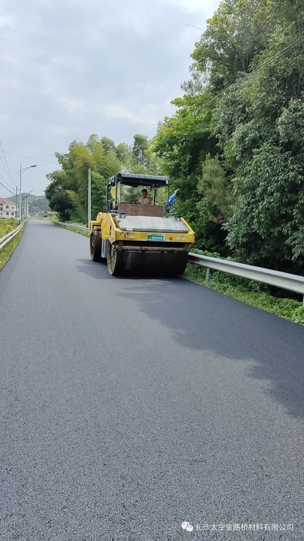 長沙太空金路橋材料有限公司,雙鋼輪壓路機,福格勒瀝青攤鋪機,AC系列,AF系列,SBS系列