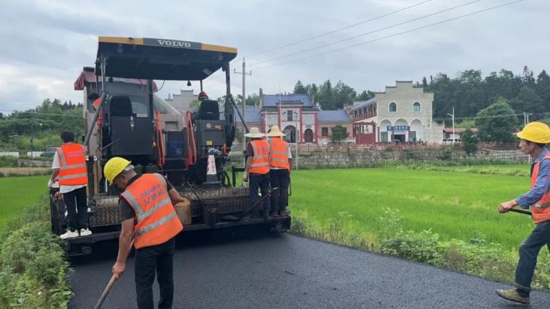 長沙太空金路橋材料有限公司,雙鋼輪壓路機,福格勒瀝青攤鋪機,AC系列,AF系列,SBS系列